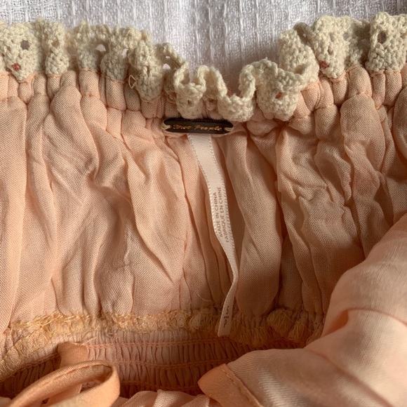 Free People top. Size small - Picture 2 of 3